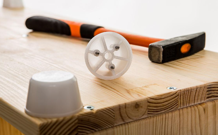 木质家具塑料件